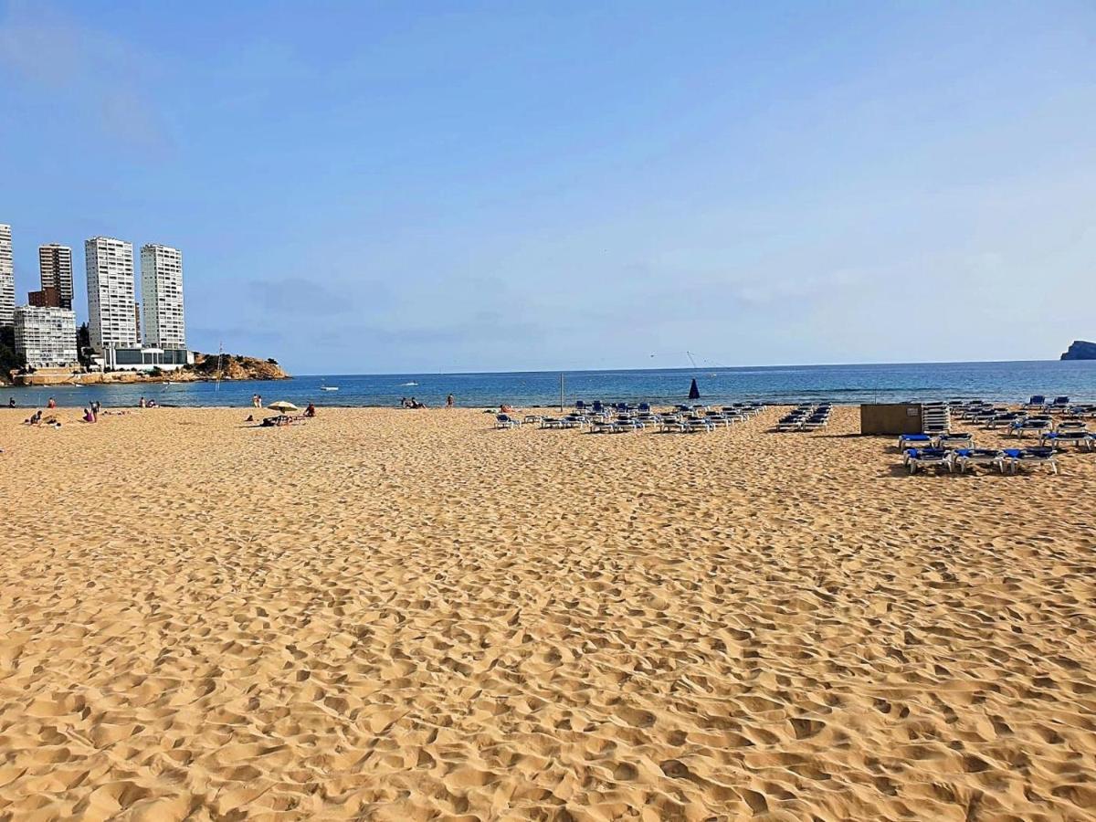 First Line Apartment With 3 Bedrooms And Seaviews 貝尼多姆 外观 照片